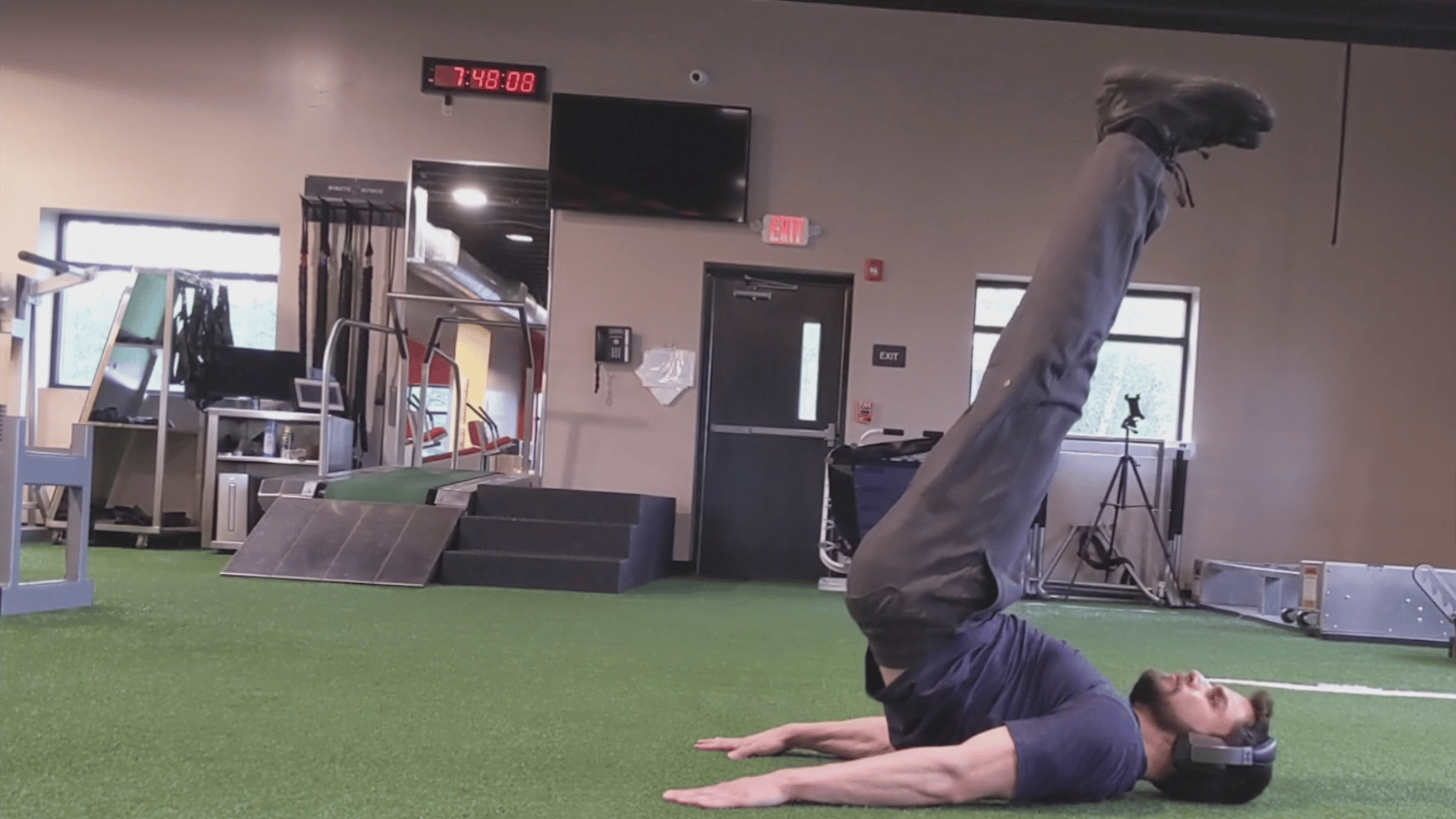 L Sit Leg Lifts: 6 Progressions & Conditioning Exercises For The LSit 